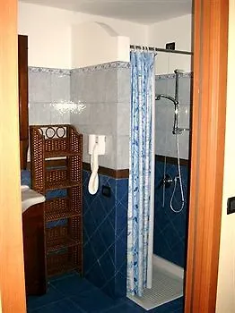 Acquaverde 2* جنوة